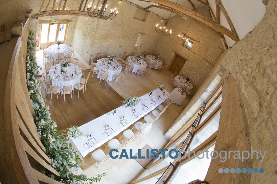Callisto-Photography-Kingscote-Barn-Great-Ideas-002