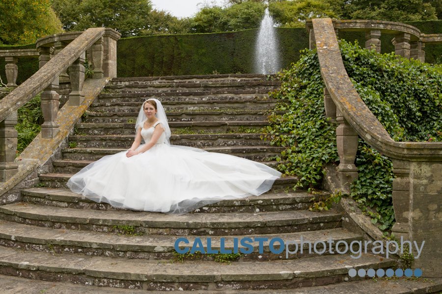 Berkeley-Castle-Wedding-Photographer-010