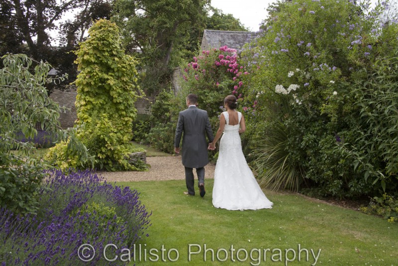 bridal couple in garden