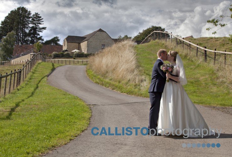 Kingscote Barn Wedding Photographers – Rosie & Dave